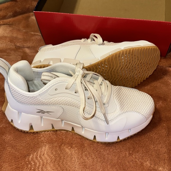 NWOT Reebok Zig Dynamica - Picture 5 of 5